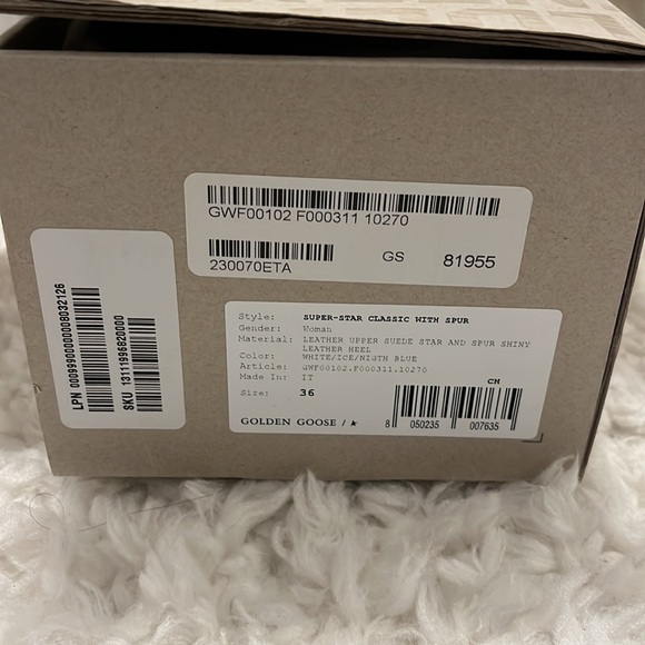 GOLDEN GOOSE SNEAKERS- size 36 white/night blue. Only worn a few times - Picture 3 of 6